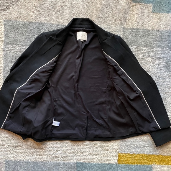 UNTIL 6/20! Ann Taylor LOFT Knit Blazer Black 00P - Picture 3 of 5